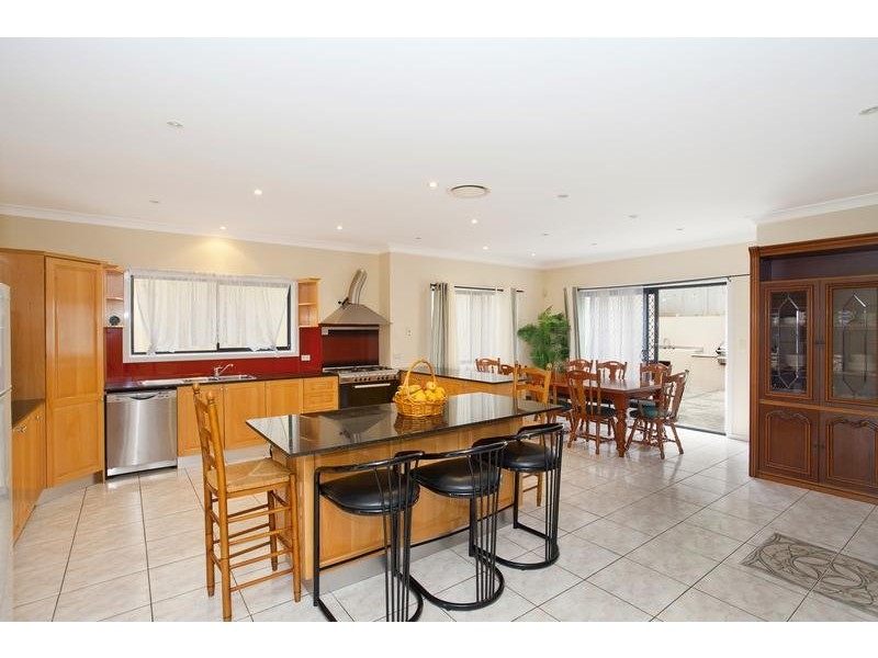 12 Pecan Place, Casula NSW 2170