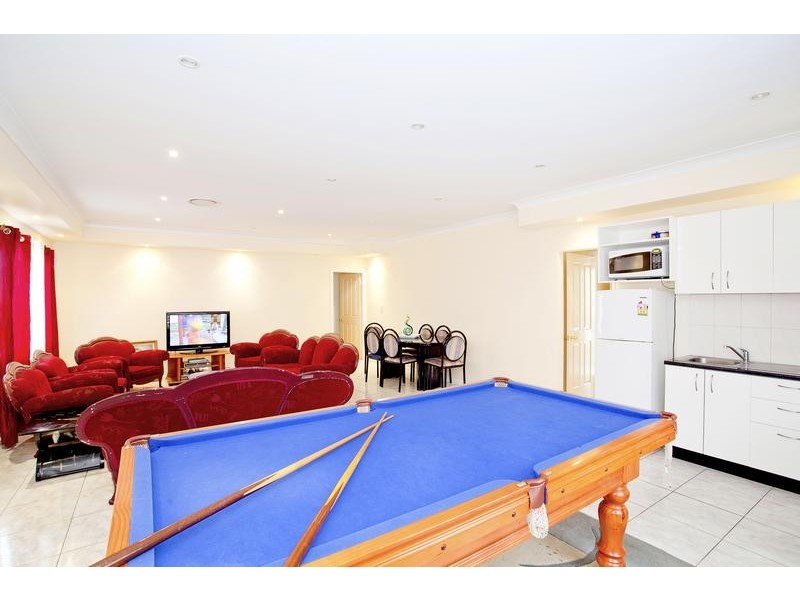 12 Pecan Place, Casula NSW 2170