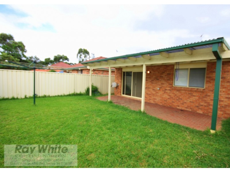 8 Kaputar Court, Wattle Grove NSW 2173