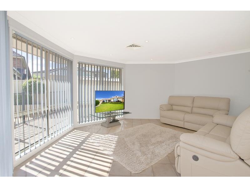 29 Yachtsman Drive, Chipping Norton NSW 2170