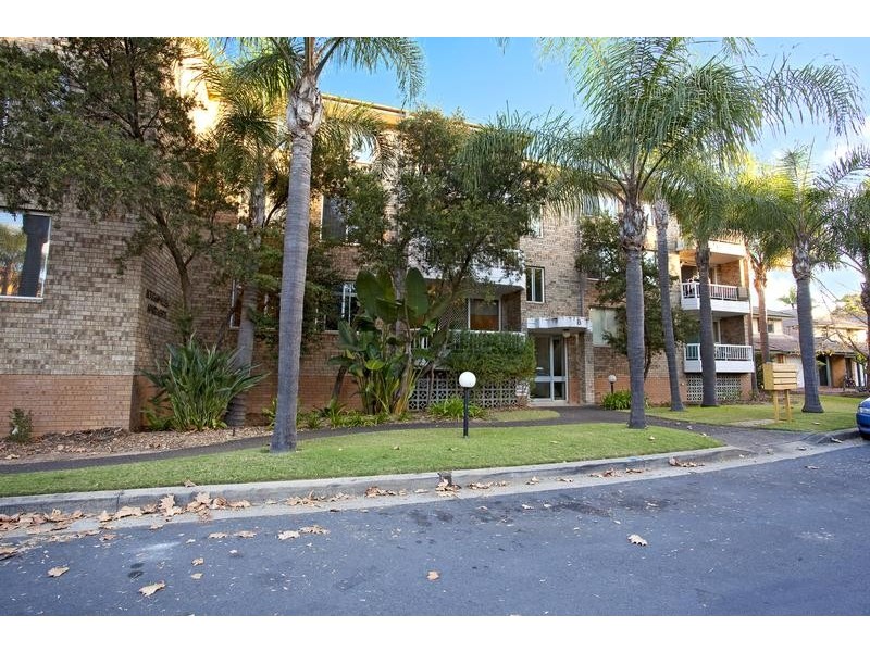 37/8 Mead Drive, Chipping Norton NSW 2170