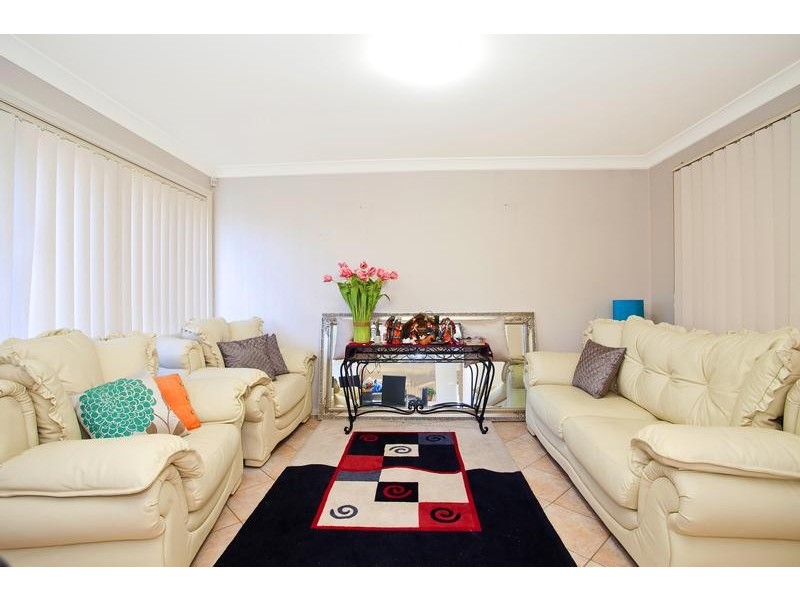 7 Minnamurra Circuit, Prestons NSW 2170