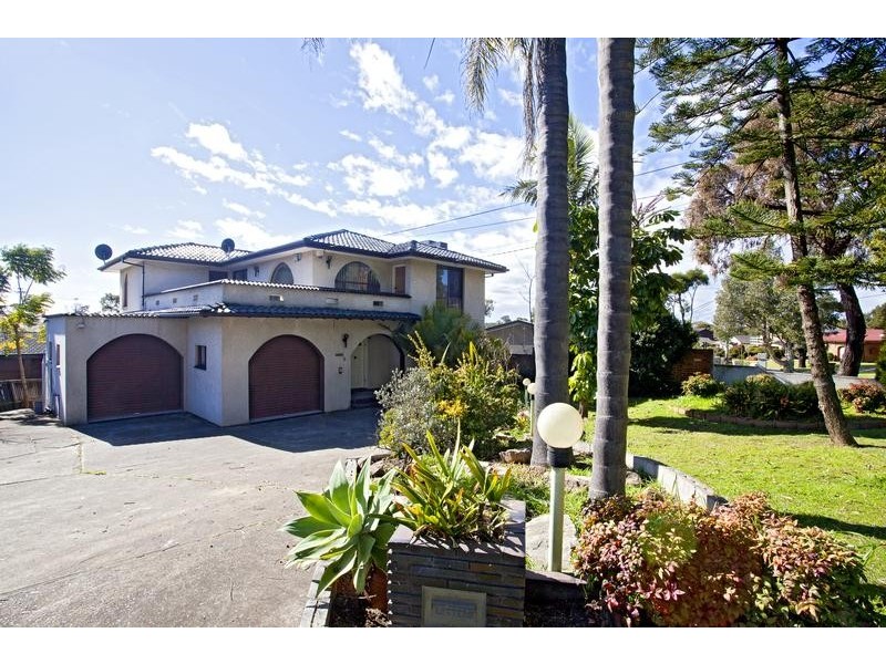 6 Kalana Close, Moorebank NSW 2170