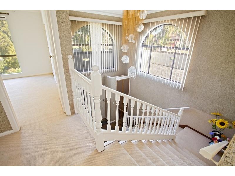 6 Kalana Close, Moorebank NSW 2170