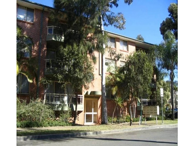 8/6 Mead Drive, Chipping Norton NSW 2170