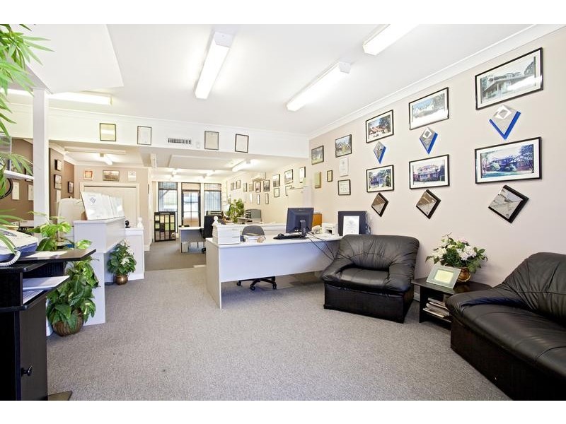 219 Wentworth Avenue, Pendle Hill NSW 2145