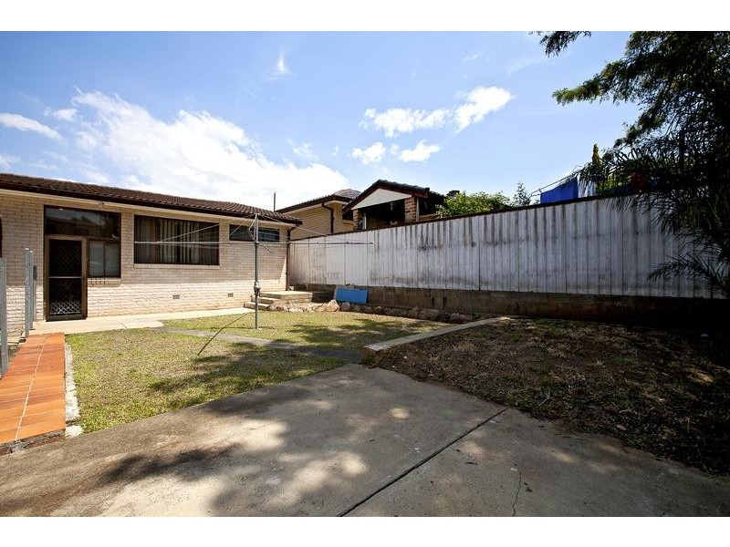 28 Roma Avenue, Mount Pritchard NSW 2170