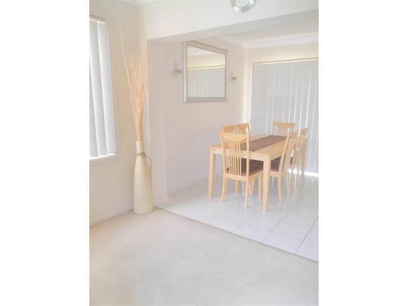 8A Watts Place, West Hoxton NSW 2171