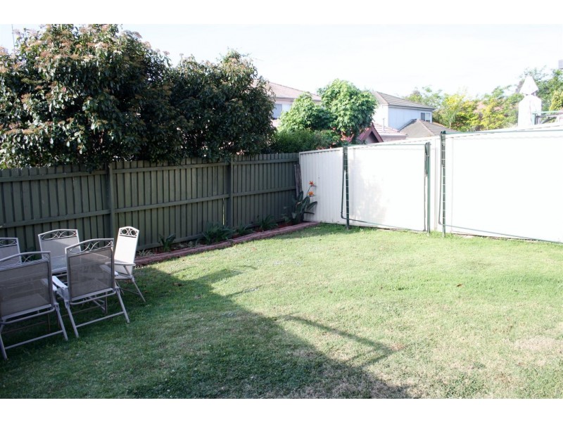 8A Watts Place, West Hoxton NSW 2171