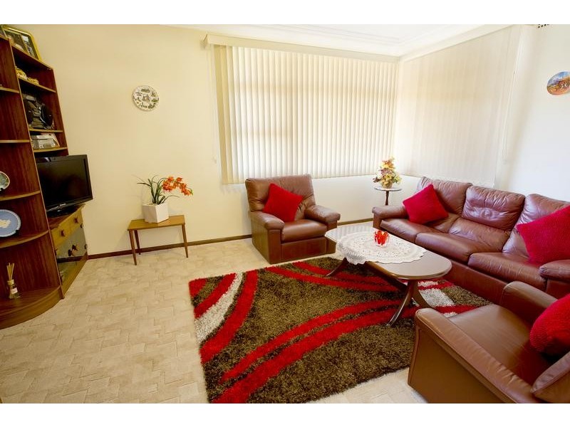 2 Hilltop Avenue, Mount Pritchard NSW 2170