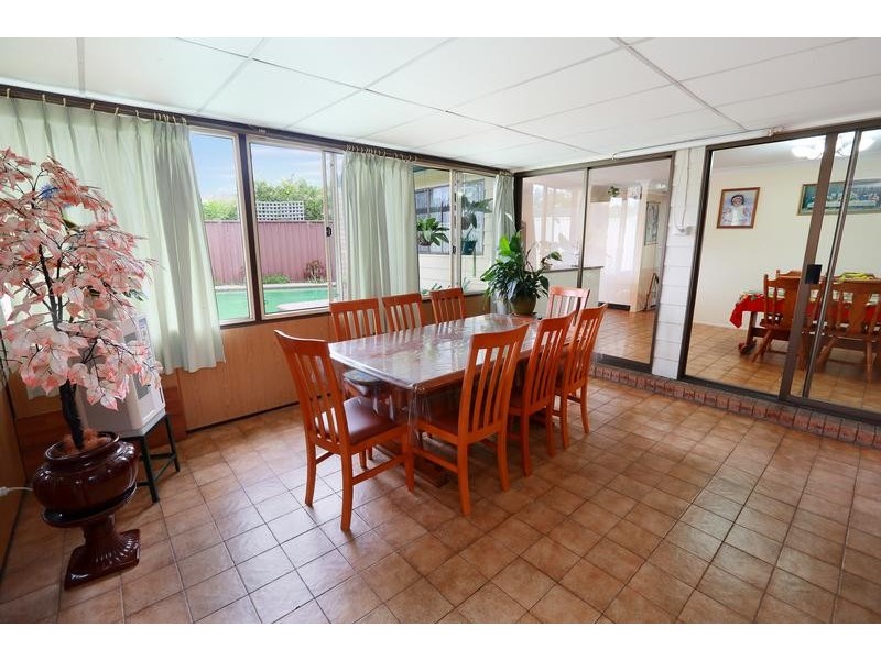 30 Derby Crescent, Chipping Norton NSW 2170