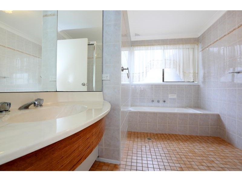 30 Derby Crescent, Chipping Norton NSW 2170