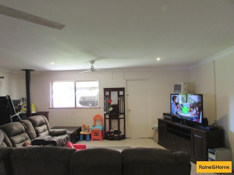 25 Church Street, Nana Glen NSW 2450