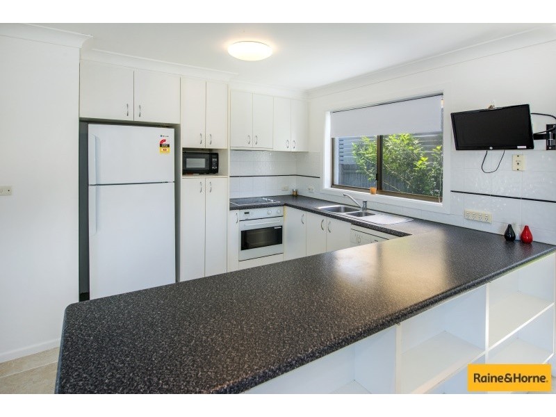 27 Robert Garrett Street, Coffs Harbour NSW 2450