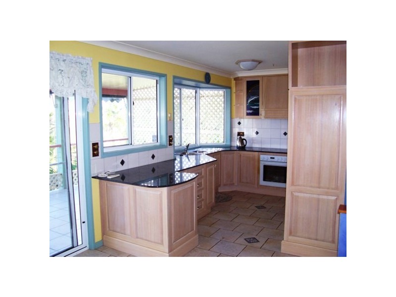 15 Sapphire Crescent, Sapphire Beach NSW 2450