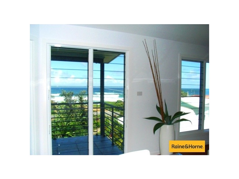 6A Emerald Avenue, Sapphire Beach NSW 2450