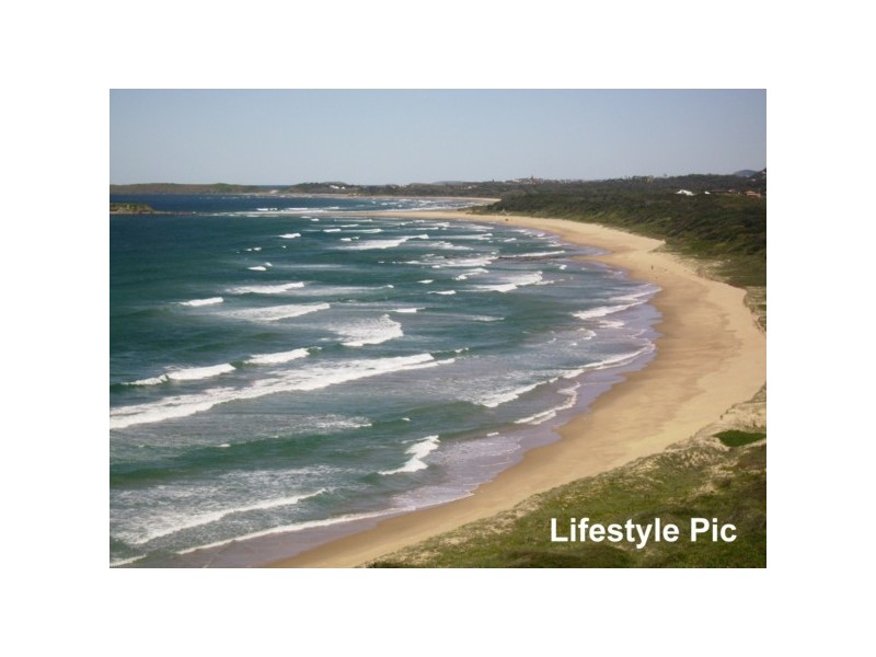 14 Houlahan Close, Woolgoolga NSW 2456