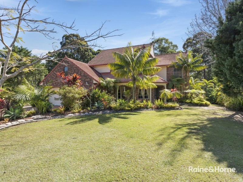 10 Pont Close, Emerald Beach NSW 2456