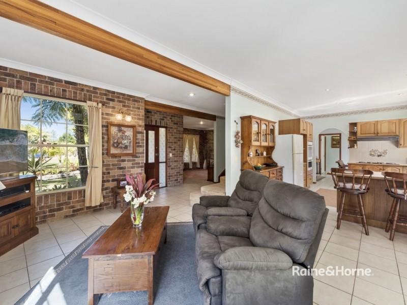 10 Pont Close, Emerald Beach NSW 2456