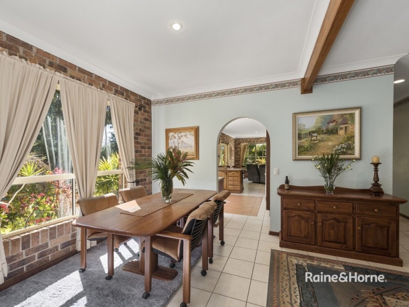 10 Pont Close, Emerald Beach NSW 2456