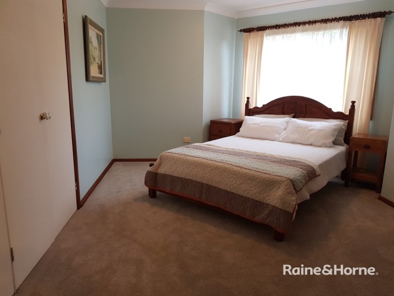 10 Pont Close, Emerald Beach NSW 2456