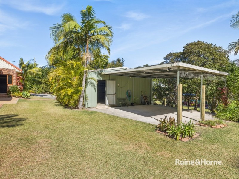 10 Pont Close, Emerald Beach NSW 2456