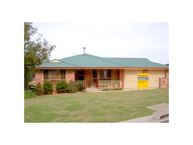 9 Celeste Place, Bonville NSW 2441