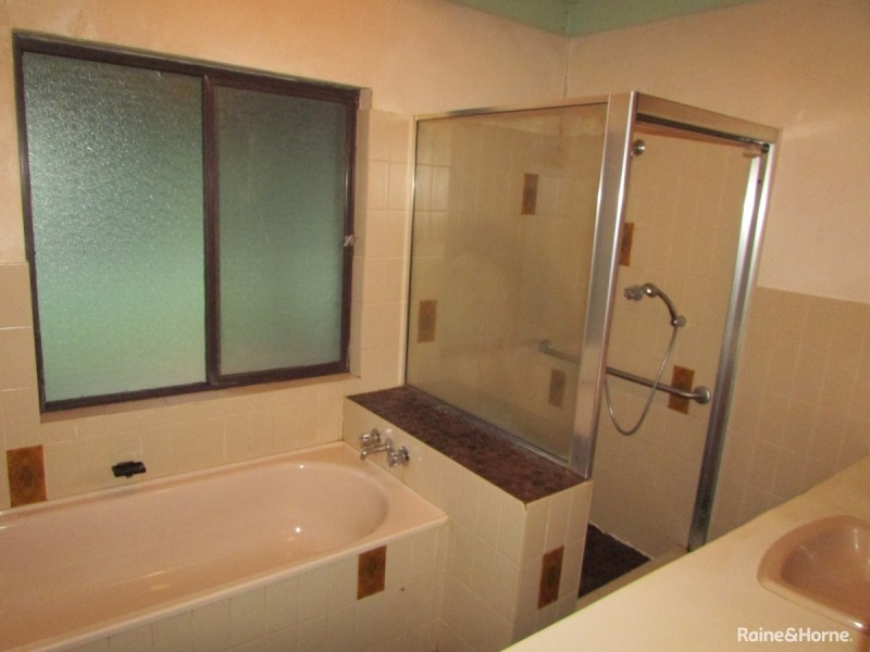 18 Warrawee Street, Sapphire Beach NSW 2450