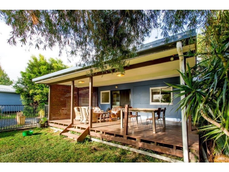 5 Reicks Close, Sapphire Beach NSW 2450
