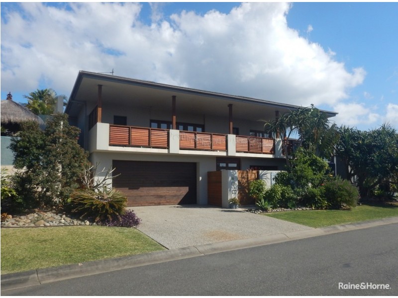 12 San Simeon Circuit, Sapphire Beach NSW 2450