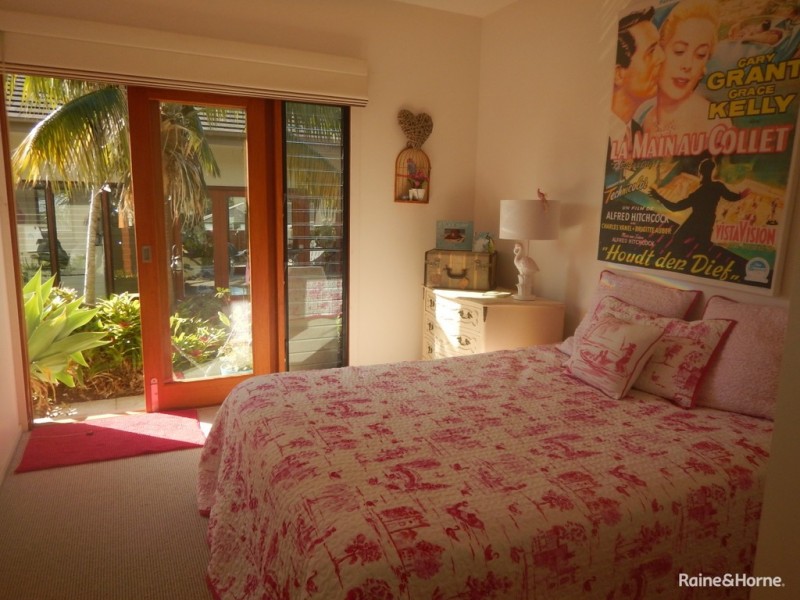 12 San Simeon Circuit, Sapphire Beach NSW 2450