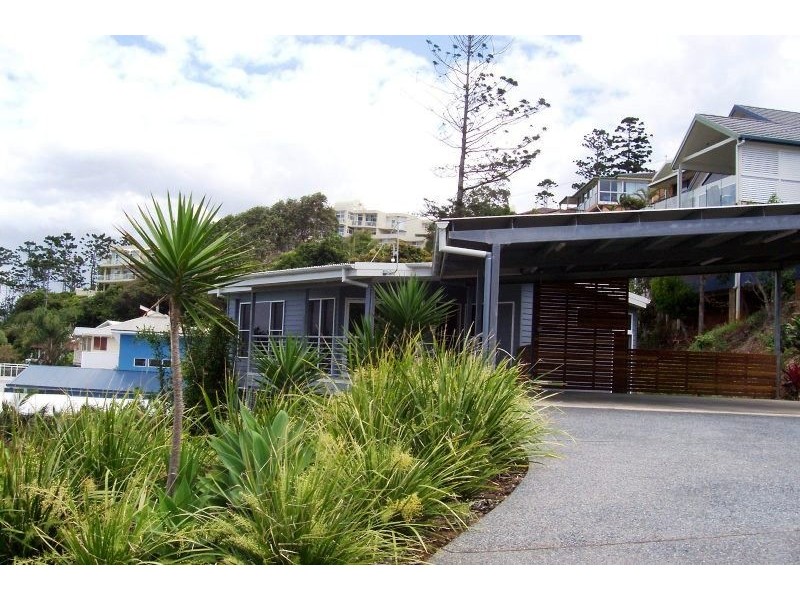 6a Emerald Avenue, Sapphire Beach NSW 2450
