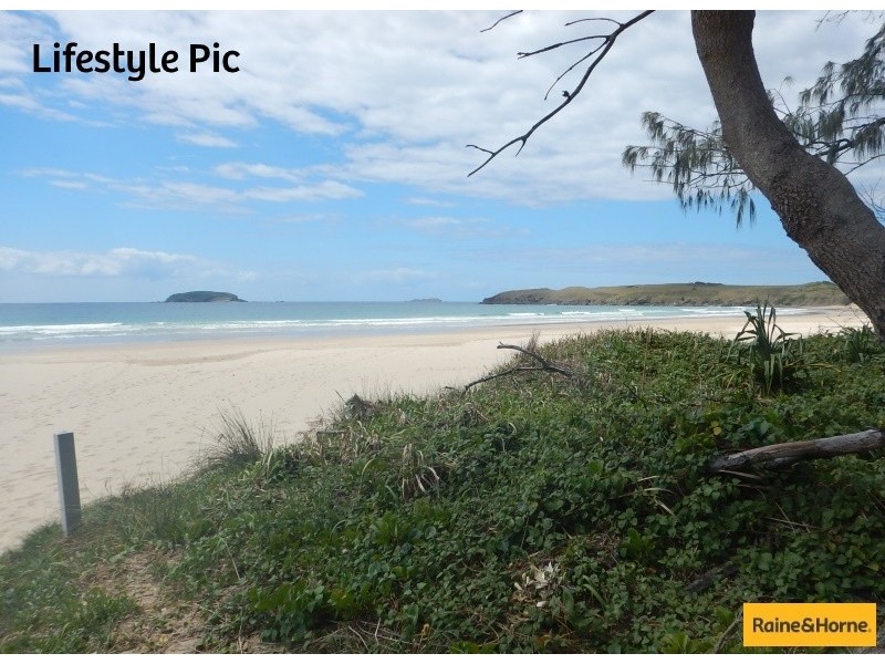 1/44 Sandy Beach Drive, Sandy Beach NSW 2456