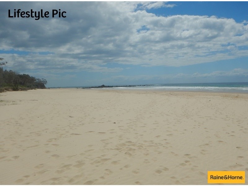 1/44 Sandy Beach Drive, Sandy Beach NSW 2456