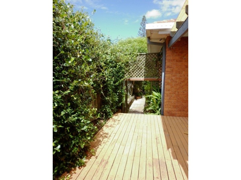 11 Nardie Street, Sapphire Beach NSW 2450