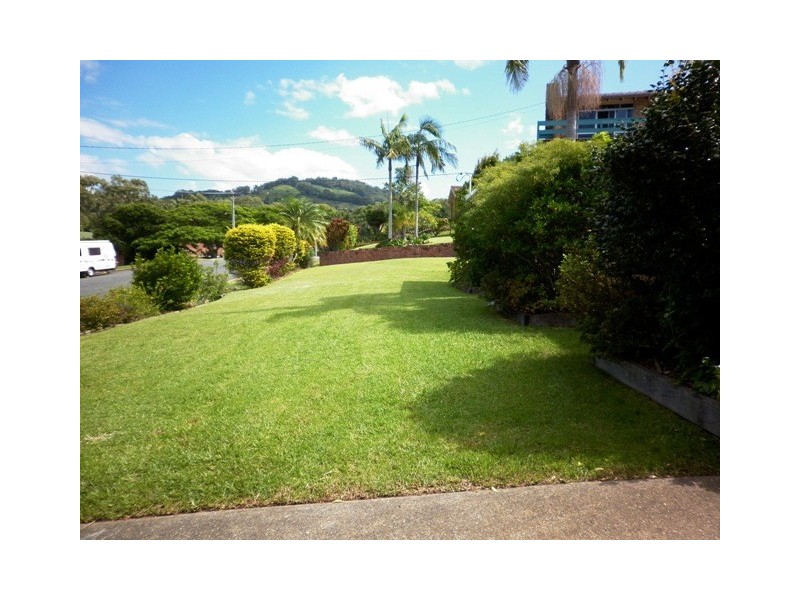 11 Nardie Street, Sapphire Beach NSW 2450