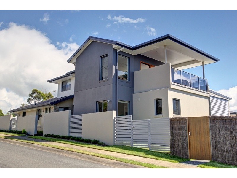 2 San Simeon Circuit, Sapphire Beach NSW 2450