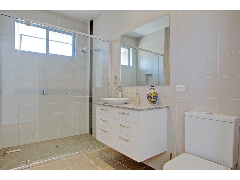 2 San Simeon Circuit, Sapphire Beach NSW 2450