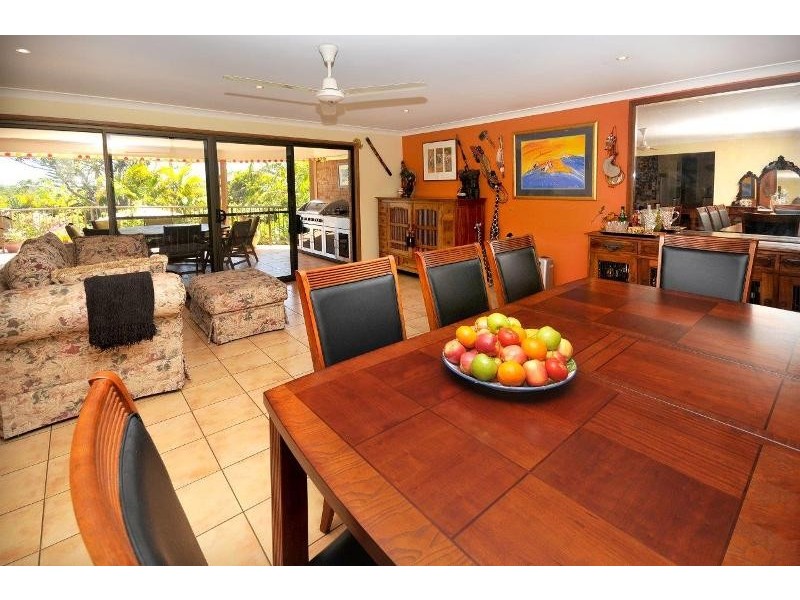 6 Hibiscus Avenue, Sapphire Beach NSW 2450