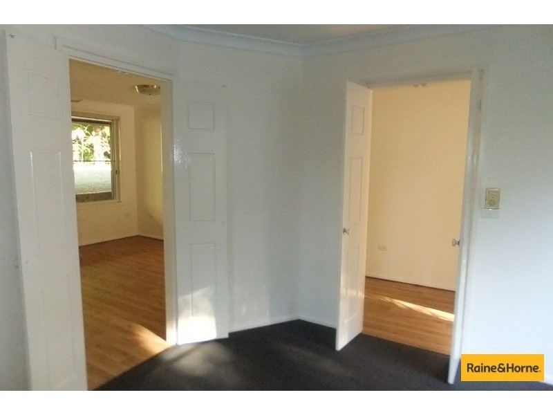 4 Lakeside Drive, Sapphire Beach NSW 2450