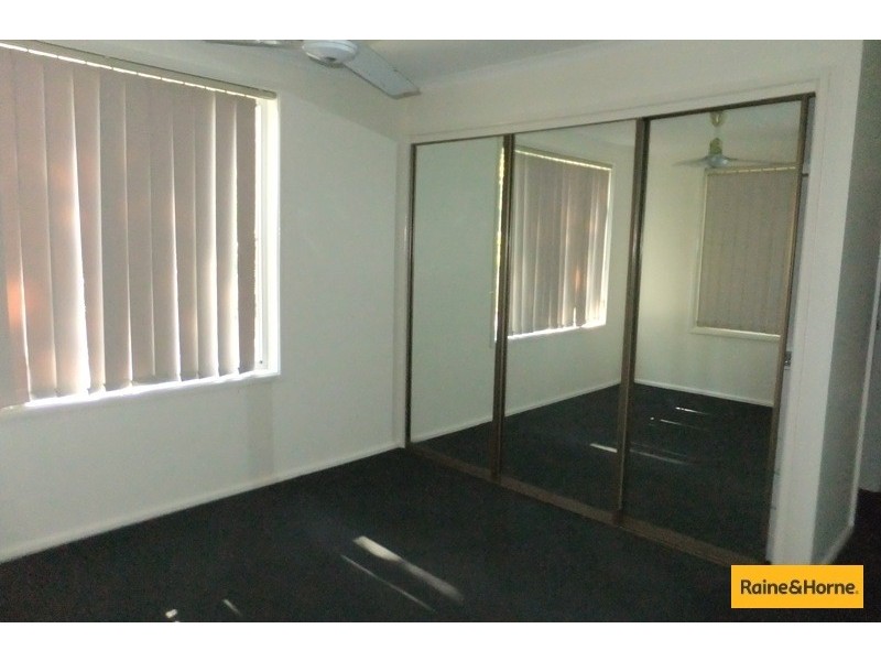 4 Lakeside Drive, Sapphire Beach NSW 2450