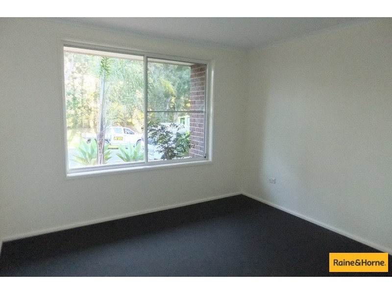 4 Lakeside Drive, Sapphire Beach NSW 2450