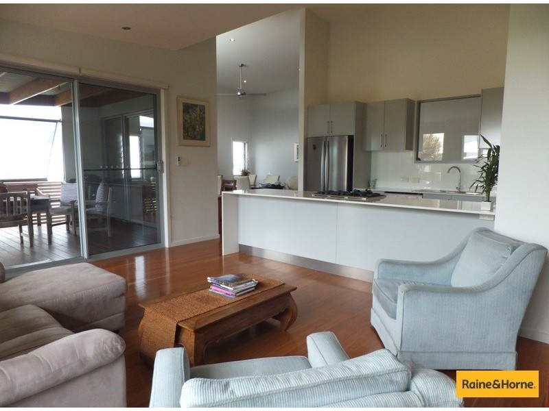 42 North Sapphire Road, Sapphire Beach NSW 2450