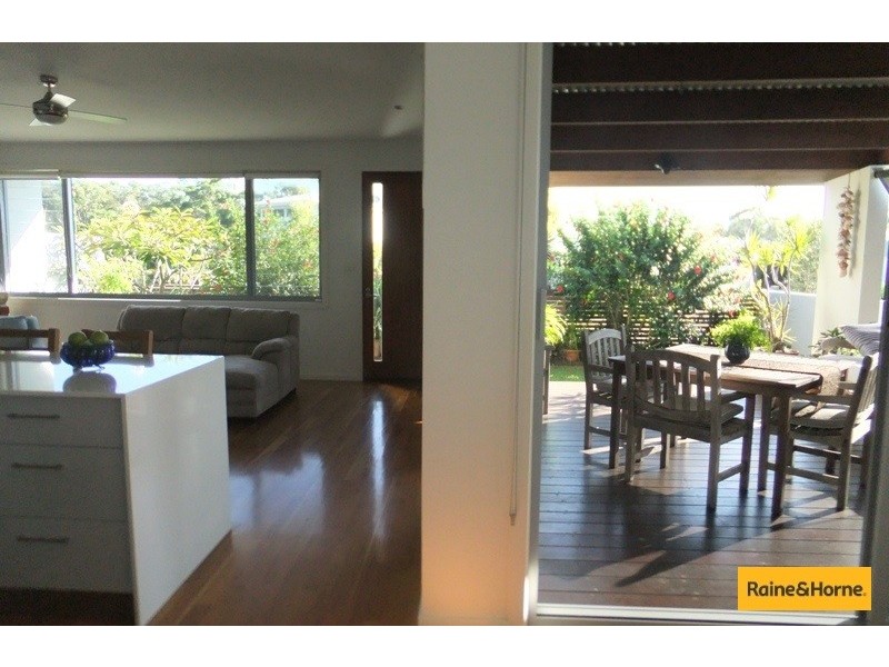 42 North Sapphire Road, Sapphire Beach NSW 2450