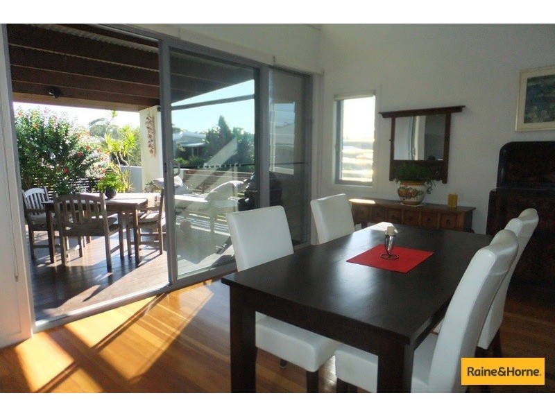 42 North Sapphire Road, Sapphire Beach NSW 2450