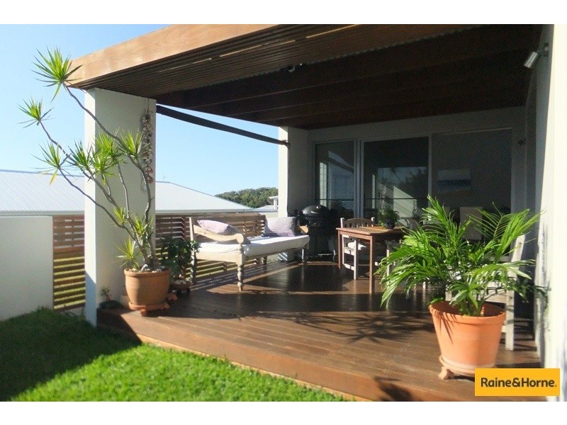 42 North Sapphire Road, Sapphire Beach NSW 2450