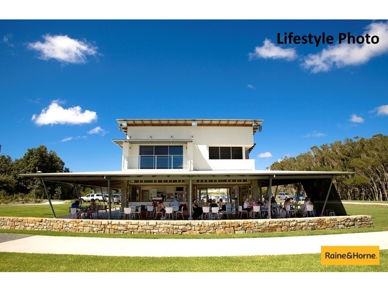 42 North Sapphire Road, Sapphire Beach NSW 2450