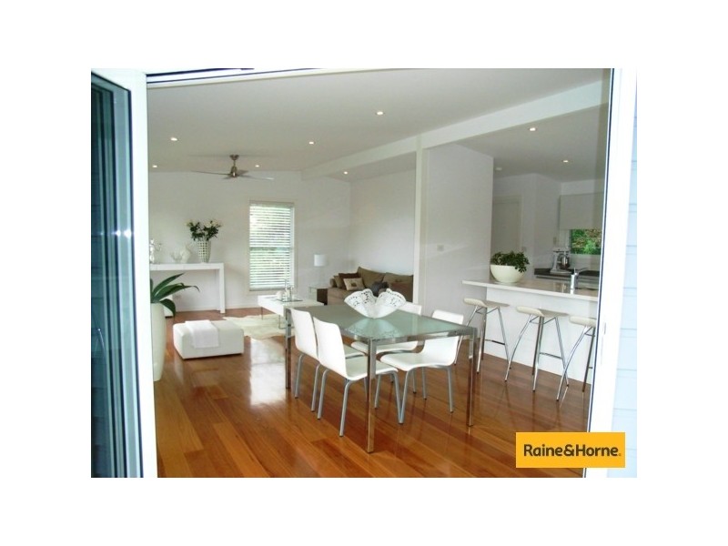 6a Emerald Avenue, Sapphire Beach NSW 2450