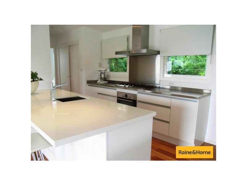 6a Emerald Avenue, Sapphire Beach NSW 2450
