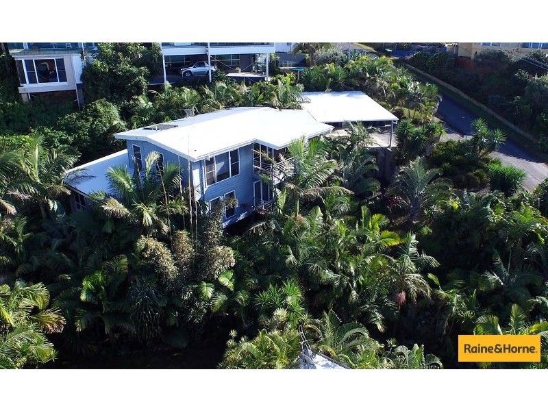 6a Emerald Avenue, Sapphire Beach NSW 2450